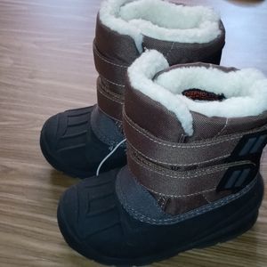 Cat & jack snoow boots